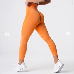 Sunset orange NVGTN contour seamless leggings